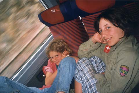 Eclaireuses dans le TGV